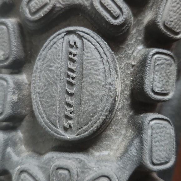 Sketchers, Sz 6.5, Textile Upper, Balance Man Made Material, Black, Hardly Worn - Picture 8 of 9